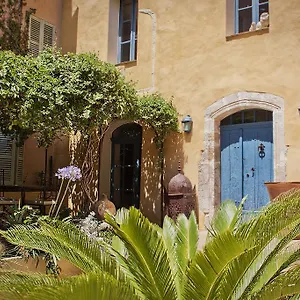 Couette-café Maison Saint Louis Avec Jacuzzi